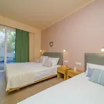Amaryllis Front Hotel 3*