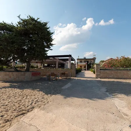 Amaryllis Front 3* Lardos