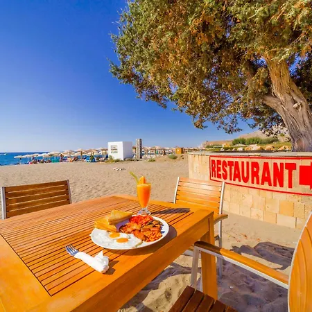 Amaryllis Front Hotel