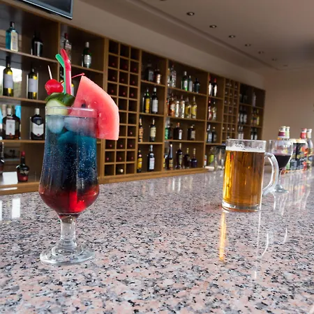 Amaryllis Front 3* Lardos