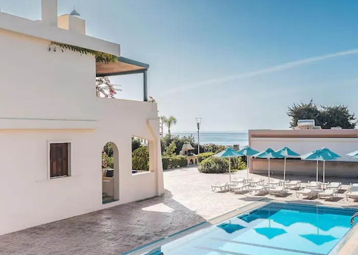 Amaryllis Front Hotel