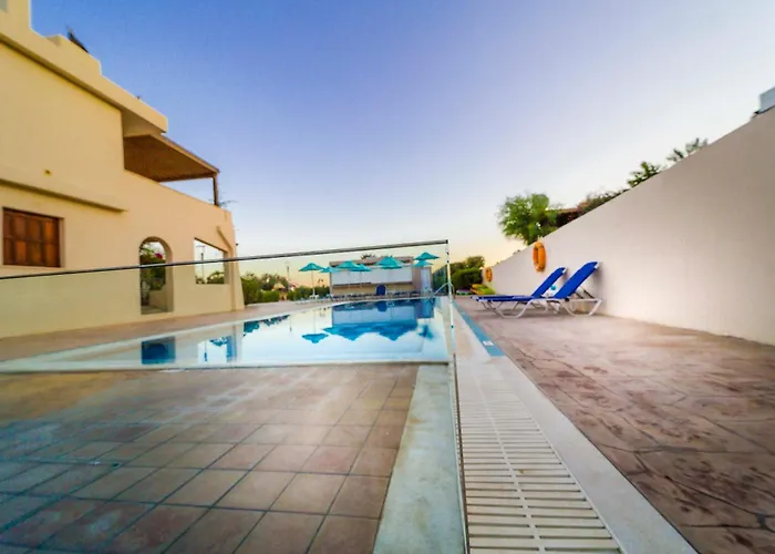 Amaryllis Front 3* Λάρδος